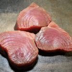 alt="まぐろ切り身"