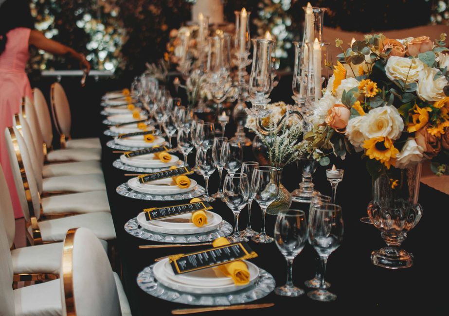table setting decor