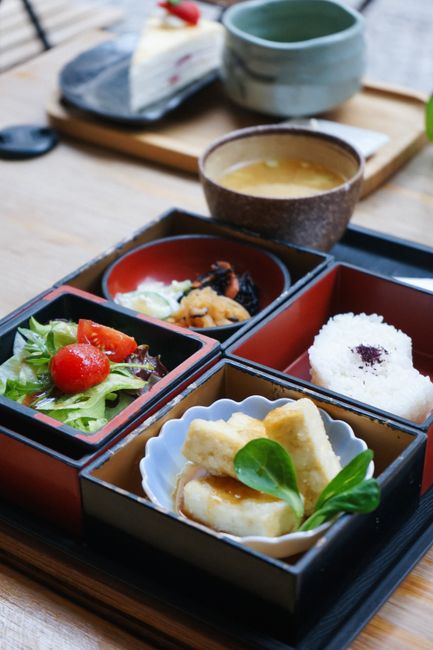 lunch box bento