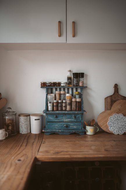 spice rack kitchen