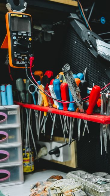 precision screwdriver tool