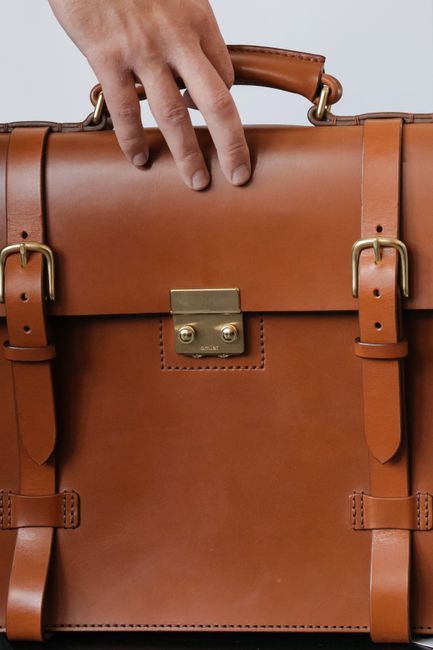 vegetable tanned leather bag