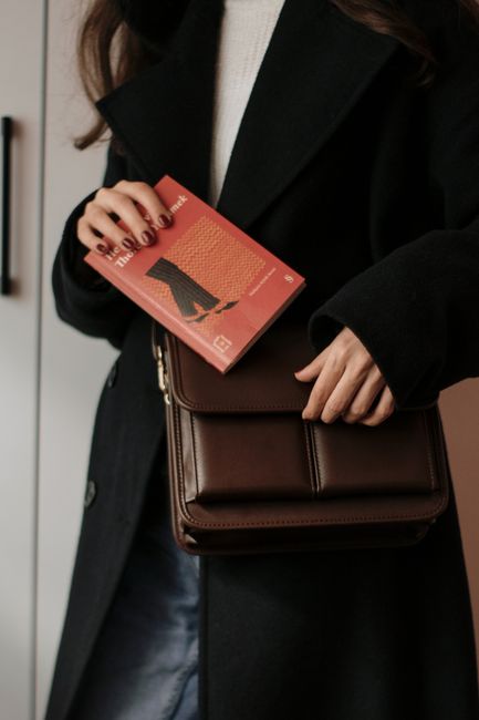 classic leather bag timeless