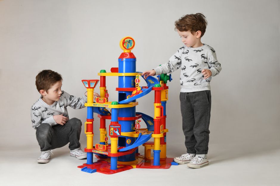 indoor toys kids playing