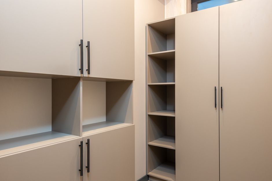 部屋に合わせた収納家具